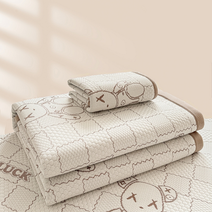 91家纺网 家纺一手货源 找家纺 家喜爱 2026新款冰感豆豆软凉席-高克重 不起球【可提供买家秀】 LUCK小冰熊-咖