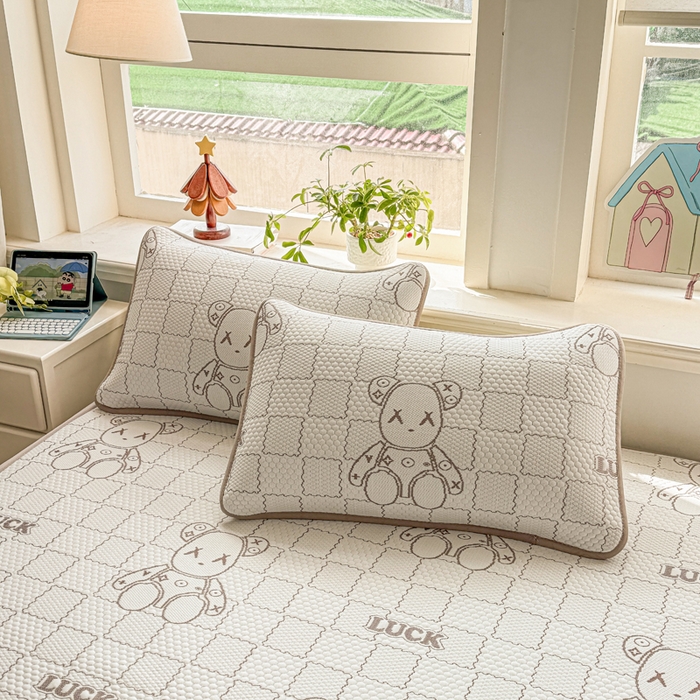 91家纺网 家纺一手货源 找家纺 家喜爱 2026新款冰感豆豆软凉席-高克重 不起球【可提供买家秀】 LUCK小冰熊-咖