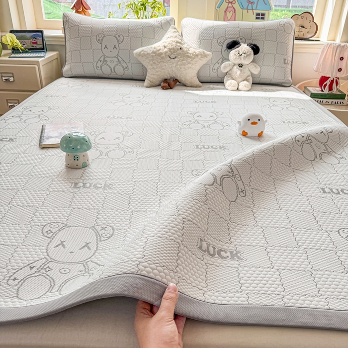 91家纺网 家纺一手货源 找家纺 家喜爱 2026新款冰感豆豆软凉席-高克重 不起球【可提供买家秀】 LUCK小冰熊-灰