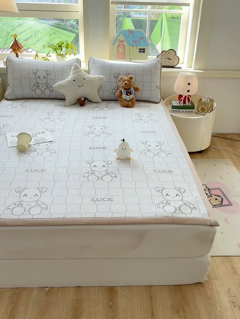 91家纺网 家纺一手货源 找家纺 家喜爱 2026新款冰感豆豆软凉席-高克重 不起球【可提供买家秀】 LUCK小冰熊-咖