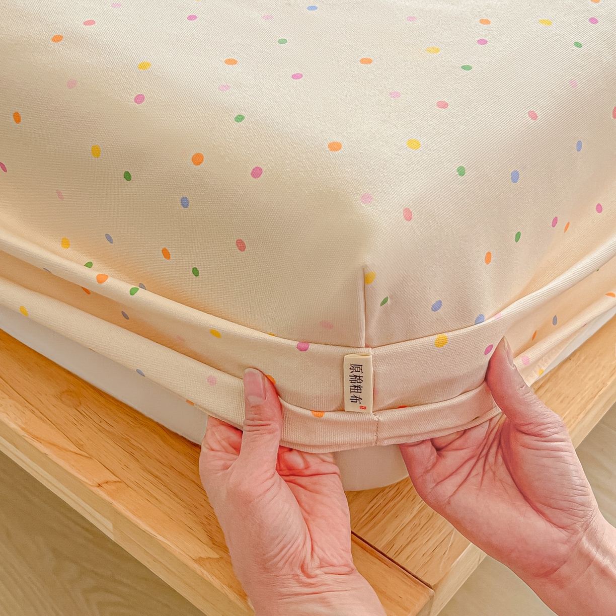 91家纺网 家纺一手货源 找家纺 韩巢家纺 2026新款老粗布床笠春夏季凉席席子热销款防滑床笠单件 波点世界【老粗布】