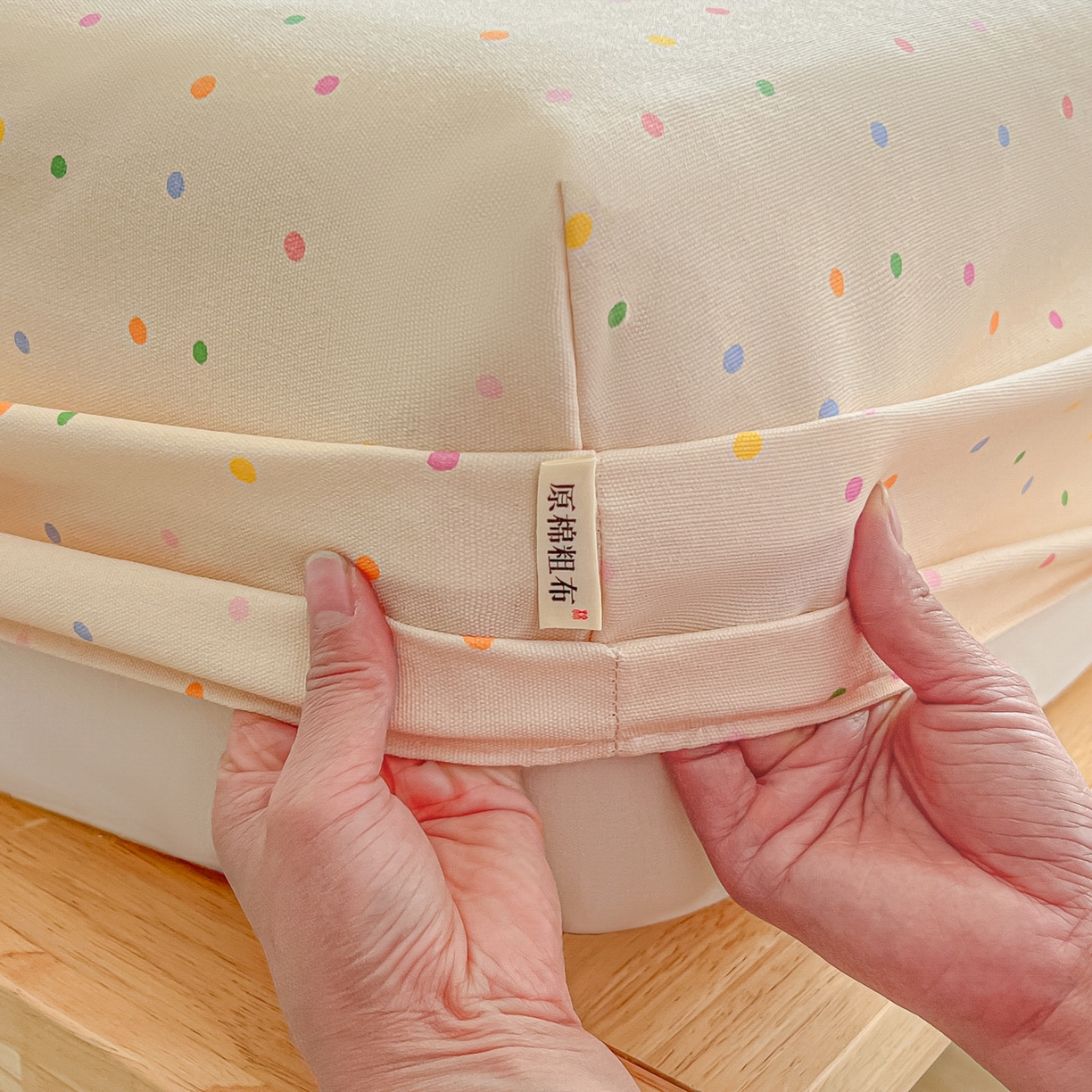 91家纺网 家纺一手货源 找家纺 韩巢家纺 2026新款老粗布床笠春夏季凉席席子热销款防滑床笠单件 波点世界【老粗布】