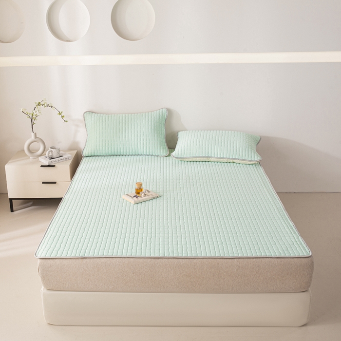 91家纺网 家纺一手货源 找家纺 麋兔 2026新款刺绣纯色氨纶凉感乳胶席子凉席 浅兰