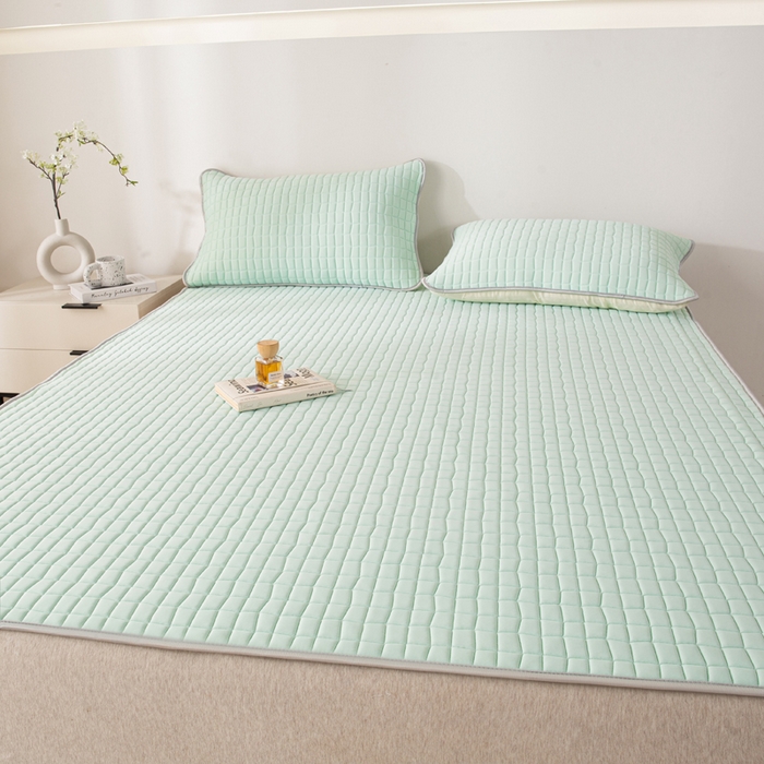 91家纺网 家纺一手货源 找家纺 麋兔 2026新款刺绣纯色氨纶凉感乳胶席子凉席 浅兰