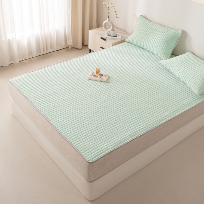 91家纺网 家纺一手货源 找家纺 麋兔 2026新款刺绣纯色氨纶凉感乳胶席子凉席 浅兰