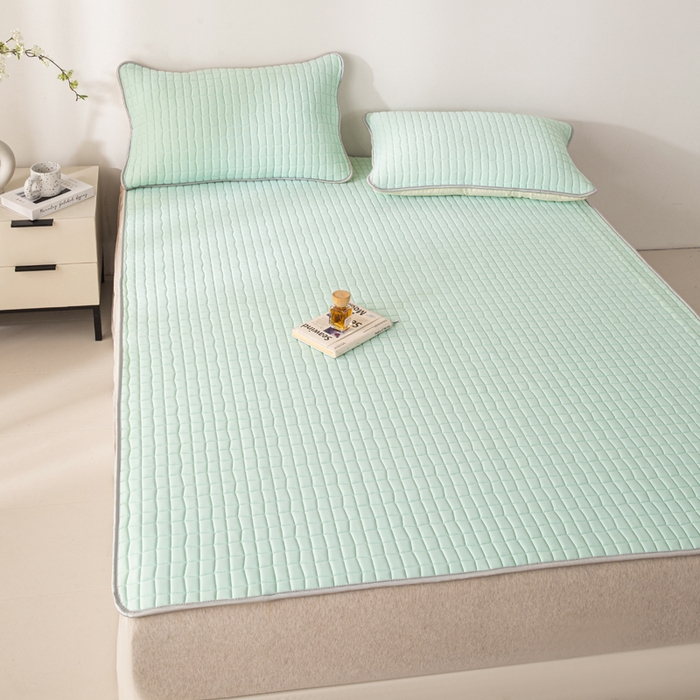 91家纺网 家纺一手货源 找家纺 麋兔 2026新款刺绣纯色氨纶凉感乳胶席子凉席 浅兰