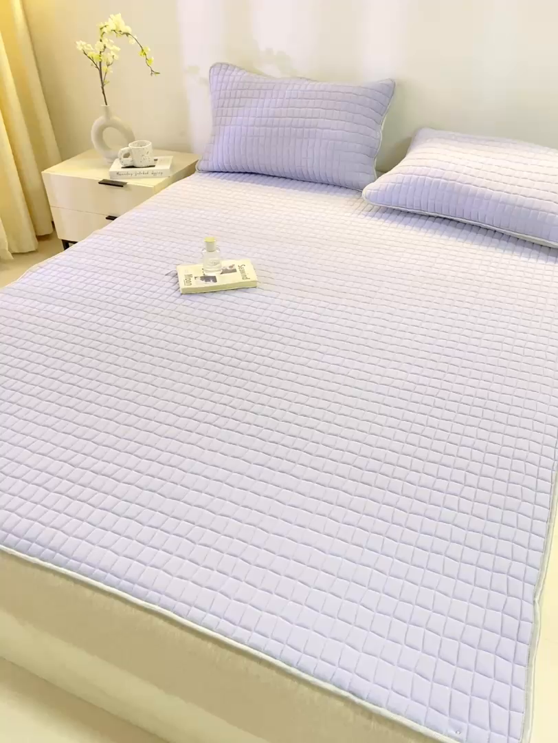 91家纺网 家纺一手货源 找家纺 麋兔 2026新款刺绣纯色氨纶凉感乳胶席子凉席 浅紫