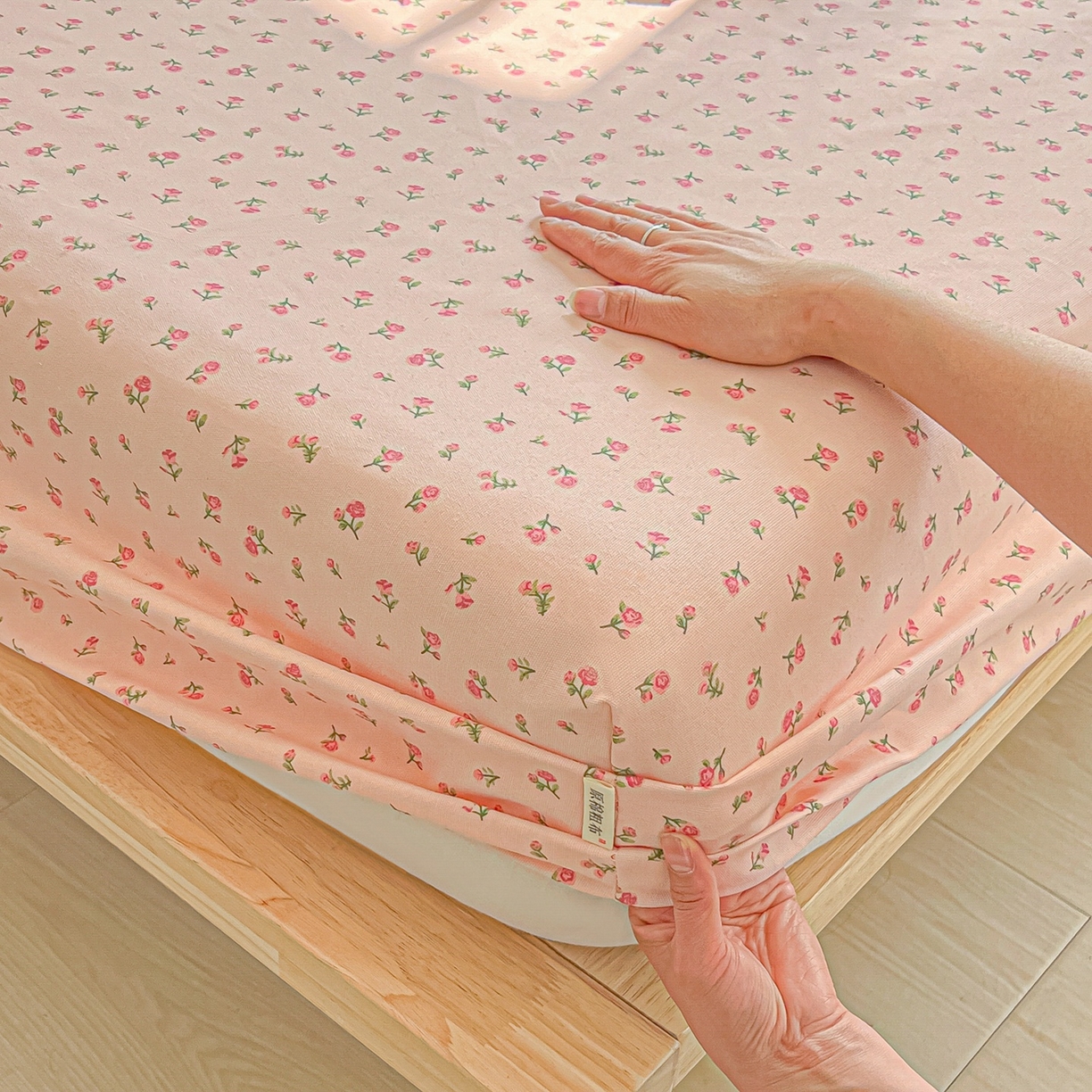 91家纺网 家纺一手货源 找家纺 韩巢家纺 2026新款老粗布床笠春夏季凉席席子热销款防滑床笠单件 花语【老粗布】