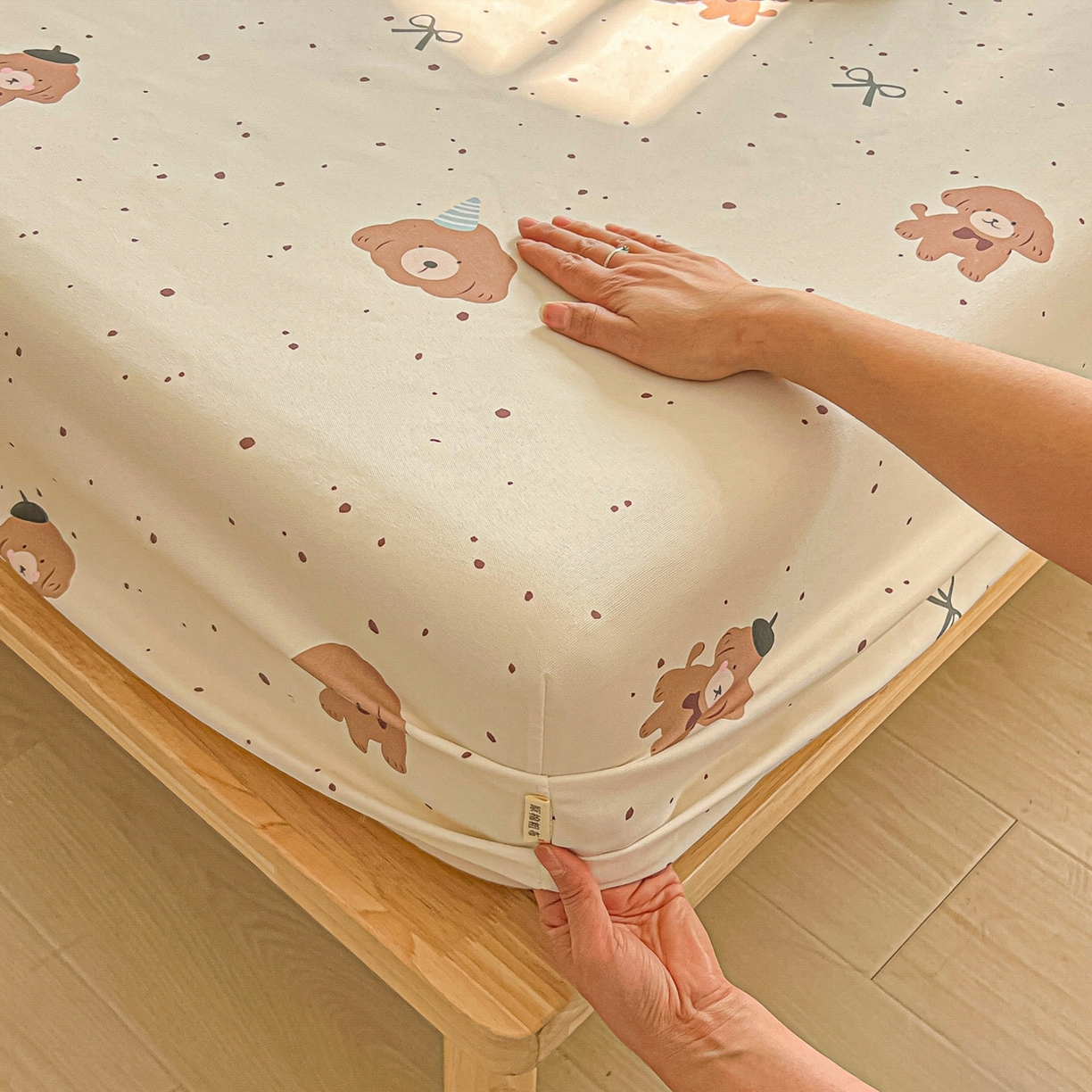 91家纺网 家纺一手货源 找家纺 韩巢家纺 2026新款老粗布床笠春夏季凉席席子热销款防滑床笠单件 萌趣小汪【老粗布】