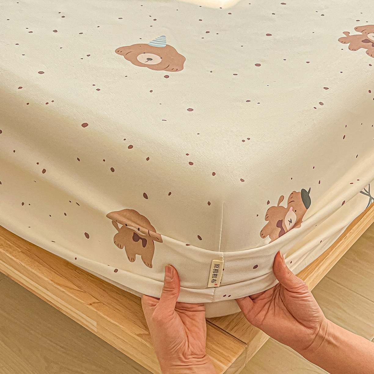 91家纺网 家纺一手货源 找家纺 韩巢家纺 2026新款老粗布床笠春夏季凉席席子热销款防滑床笠单件 萌趣小汪【老粗布】