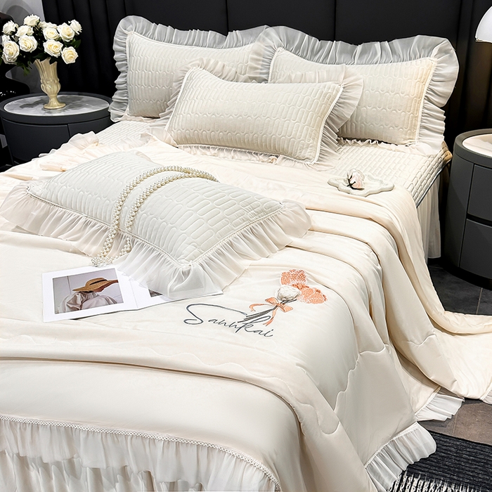 91家纺网 家纺一手货源 找家纺 妮恒美家纺 2026新款凉感丝夏被床盖款四件套 玫瑰之恋-白奶咖