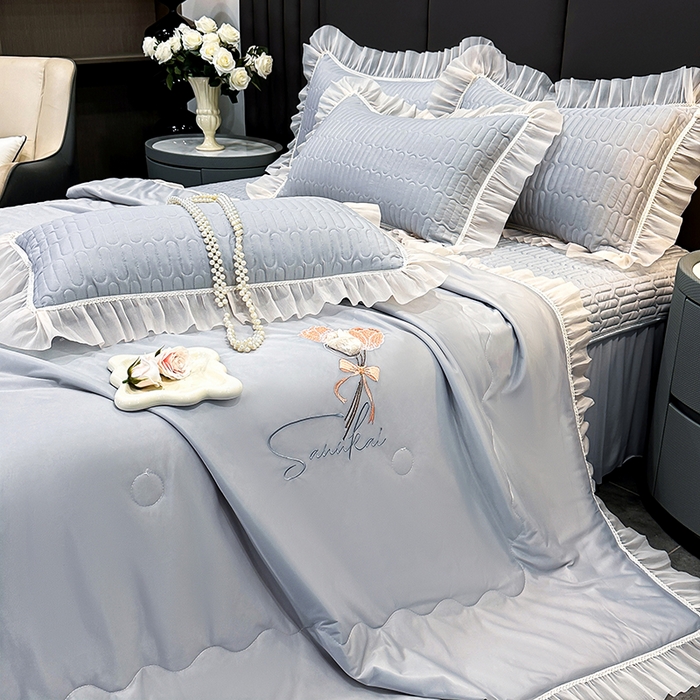 91家纺网 家纺一手货源 找家纺 妮恒美家纺 2026新款凉感丝夏被床盖款四件套 玫瑰之恋-高级灰