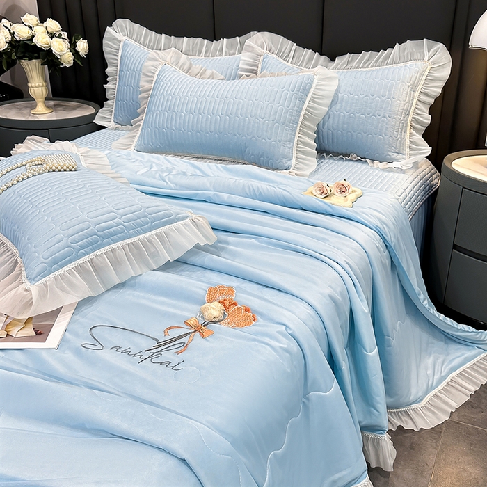 91家纺网 家纺一手货源 找家纺 妮恒美家纺 2026新款凉感丝夏被床盖款四件套 玫瑰之恋-海蓝灰