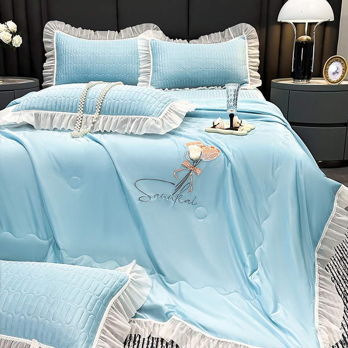 91家纺网 家纺一手货源 找家纺 妮恒美家纺 2026新款凉感丝夏被床盖款四件套 玫瑰之恋-梦幻绿