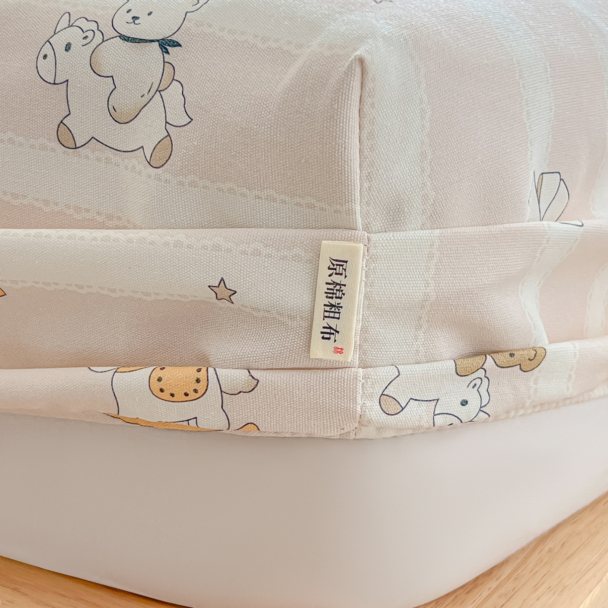 91家纺网 家纺一手货源 找家纺 韩巢家纺 2026新款老粗布床笠春夏季凉席席子热销款防滑床笠单件 童趣小熊【老粗布】