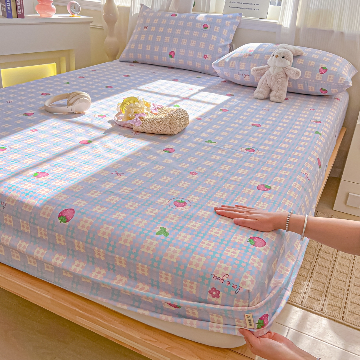 91家纺网 家纺一手货源 找家纺 韩巢家纺 2026新款老粗布床笠春夏季凉席席子热销款防滑床笠单件 有草莓的地方