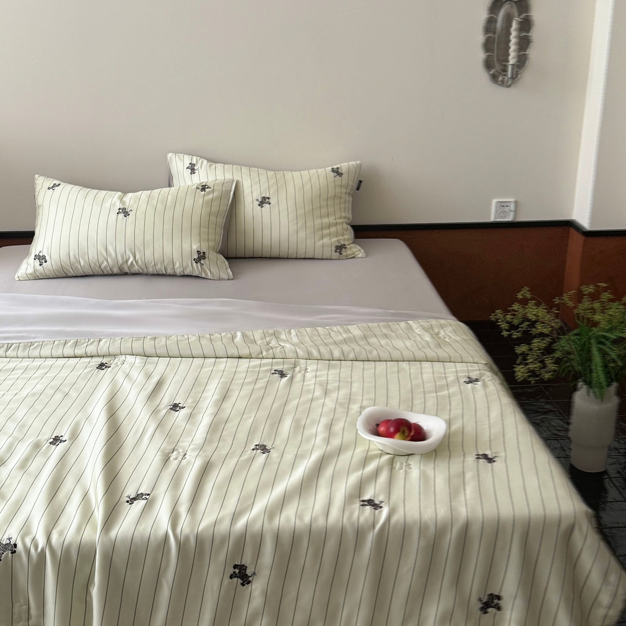 91家纺网 家纺一手货源 找家纺 （总）鹿班家居 2026新款60S兰精天丝刺绣夏被系列-斑马斑马