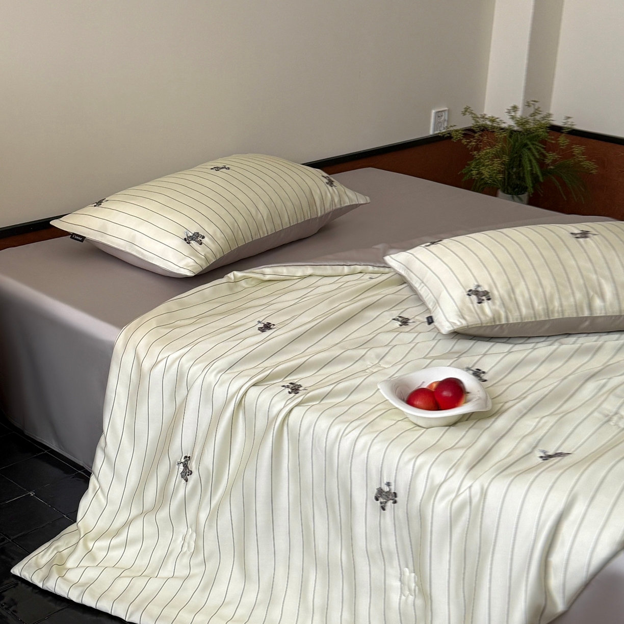 91家纺网 家纺一手货源 找家纺 （总）鹿班家居 2026新款60S兰精天丝刺绣夏被系列-斑马斑马