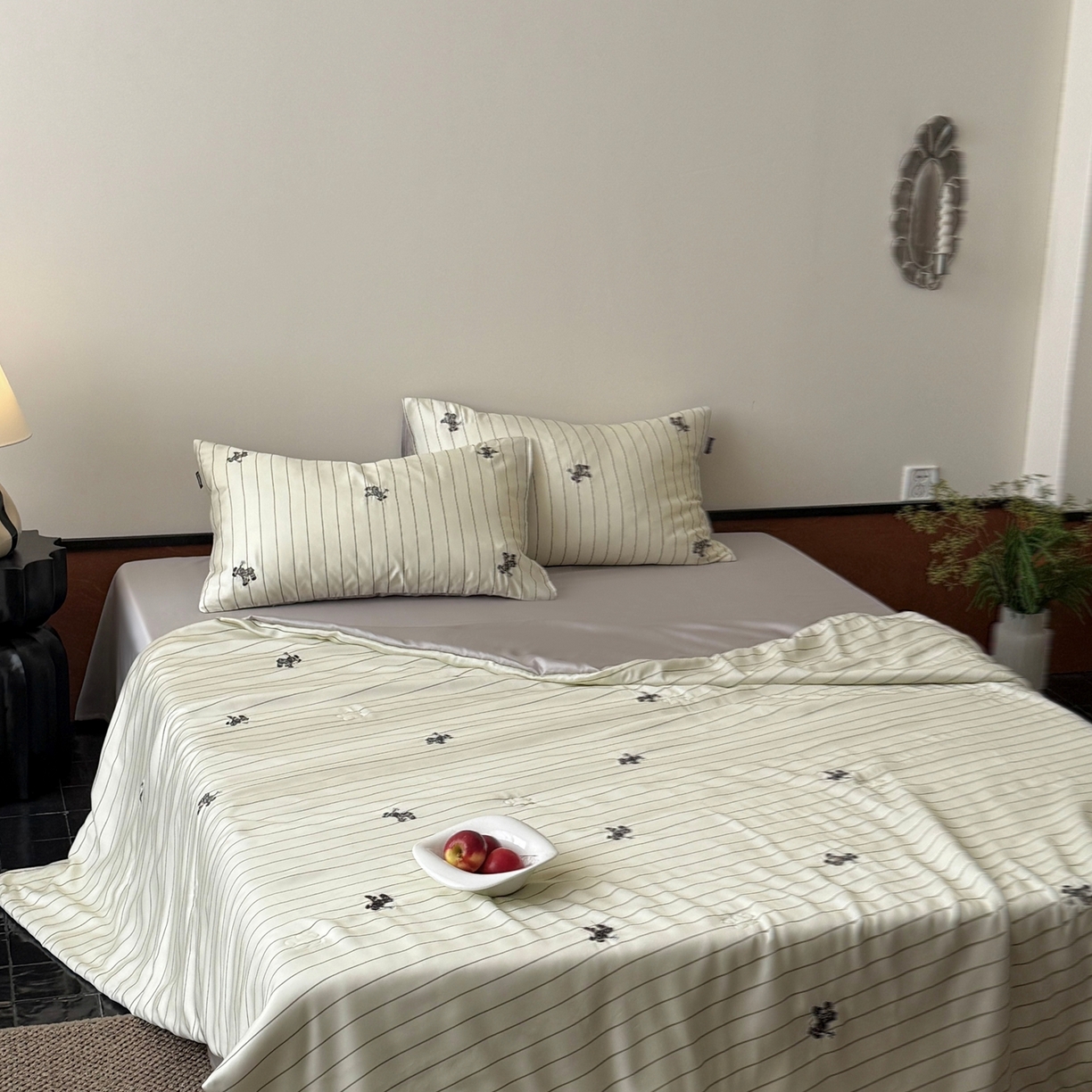 91家纺网 家纺一手货源 找家纺 （总）鹿班家居 2026新款60S兰精天丝刺绣夏被系列-斑马斑马