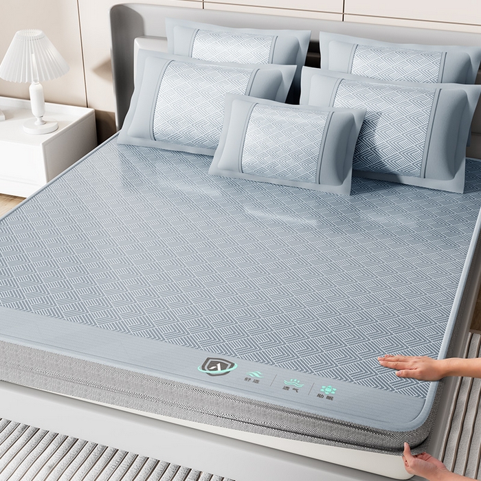 91家纺网 家纺一手货源 找家纺 永旺家纺 2026新款A类菱形格冰丝席凉席席子 蓝色