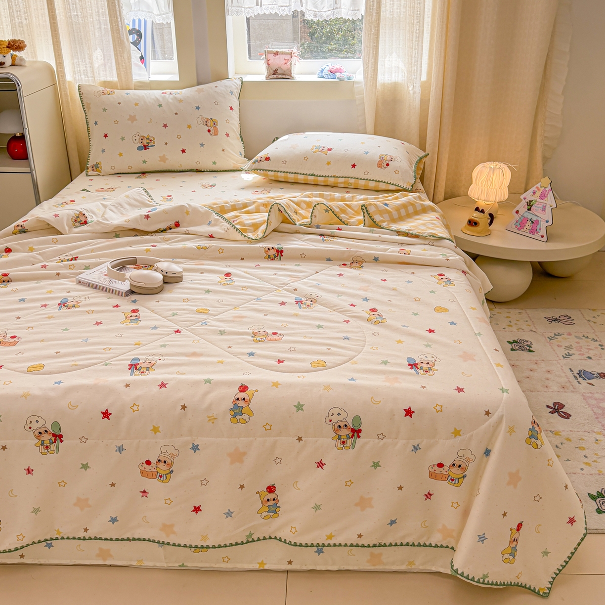 91家纺网 家纺一手货源 找家纺 简宜家居（朝初家纺） 2026新款全棉花卉卡通系列贝壳边夏被四件套 七彩星星