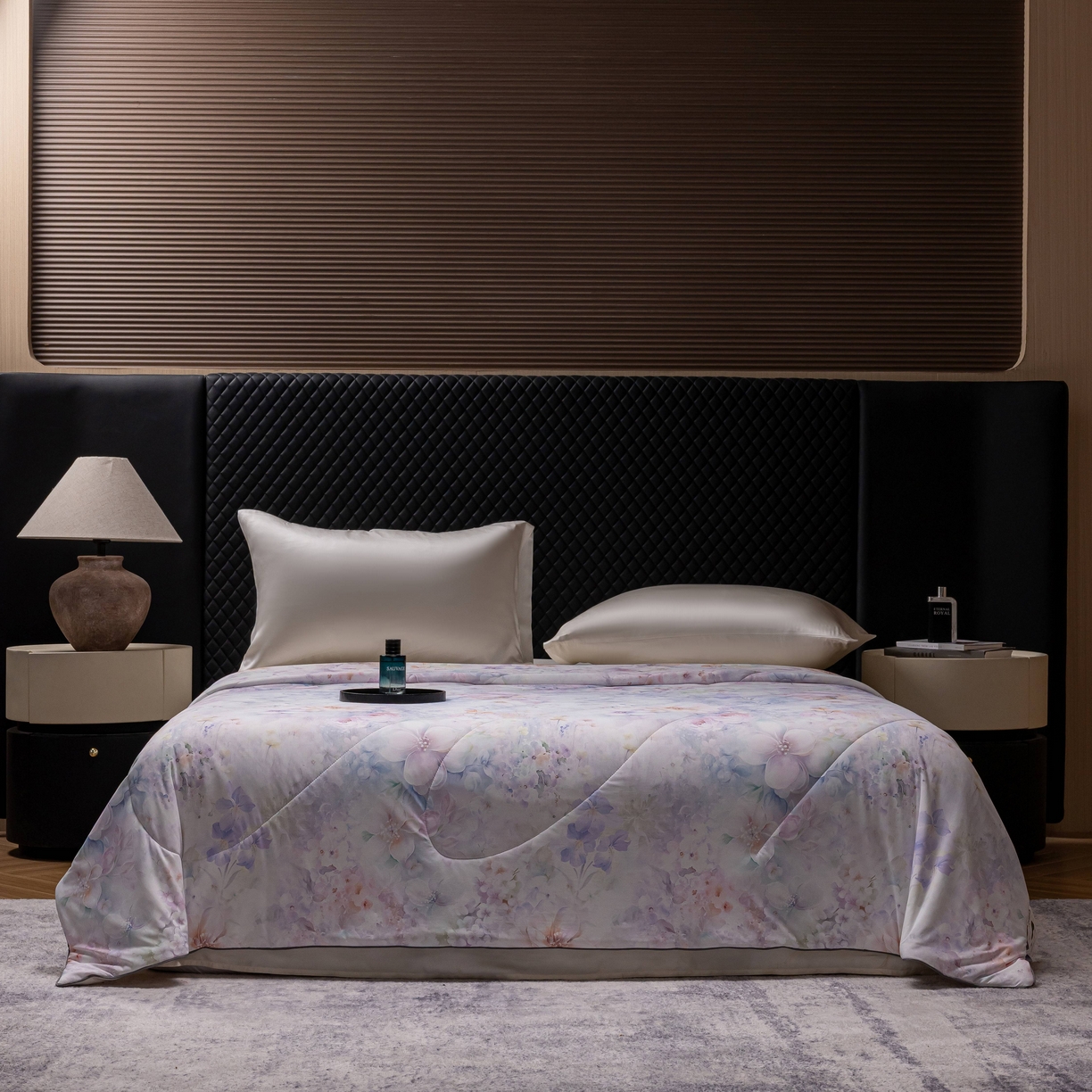 91家纺网 家纺一手货源 找家纺 丽卡家纺 2026春夏新品锦氨醋酸印花夏被空调被夏凉被浅夏繁花 叶语芬芳