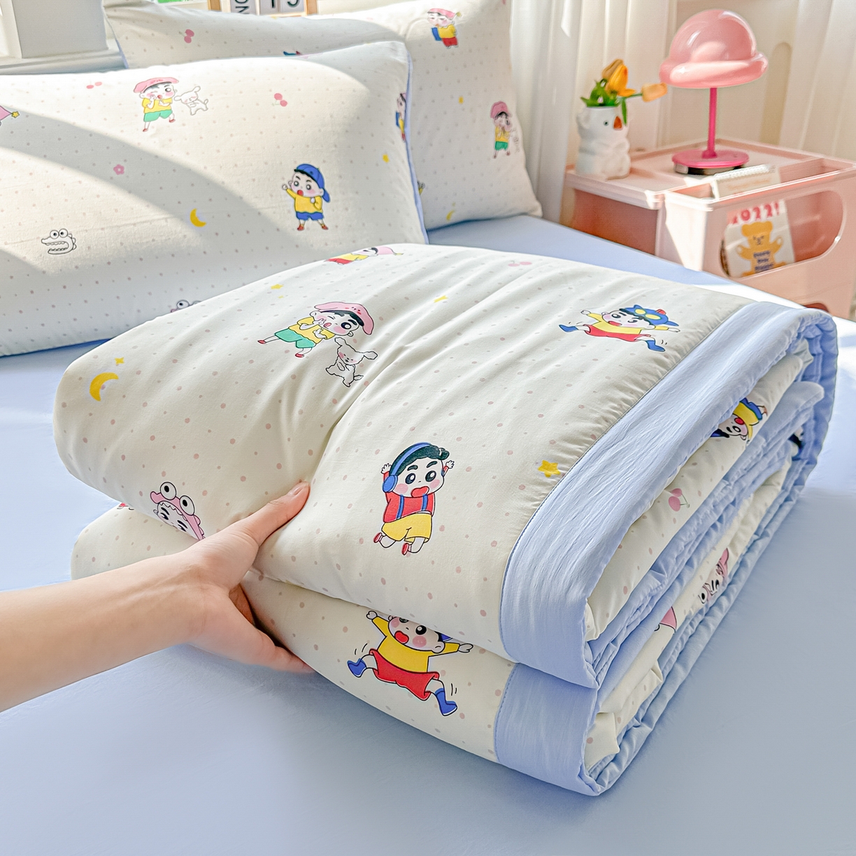 91家纺网 家纺一手货源 找家纺 颜选 2026新款水洗棉夏被夏凉被空调被四件套 空调被小新星