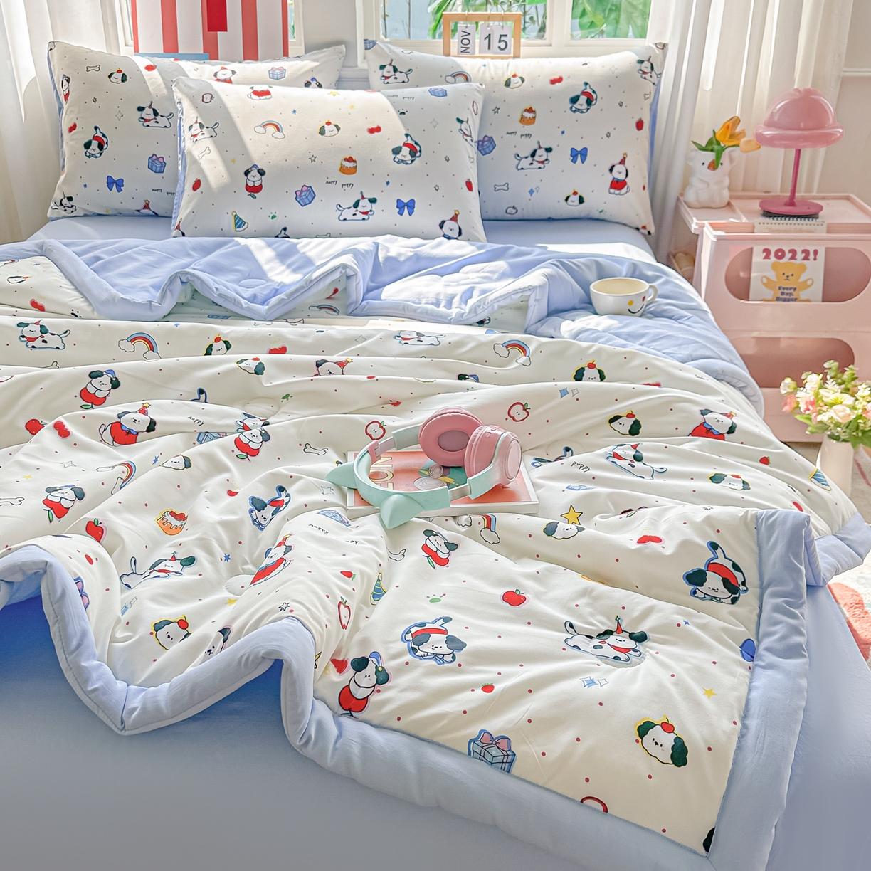 91家纺网 家纺一手货源 找家纺 颜选 2026新款水洗棉夏被夏凉被空调被四件套 空调被圣诞幸运小狗