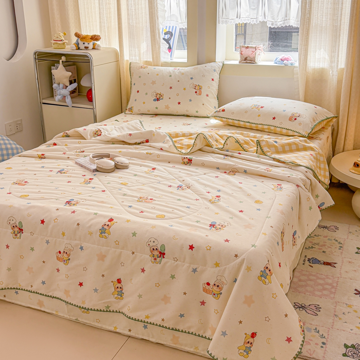 91家纺网 家纺一手货源 找家纺 简宜家居（朝初家纺） 2026新款全棉花卉卡通系列贝壳边夏被四件套 七彩星星