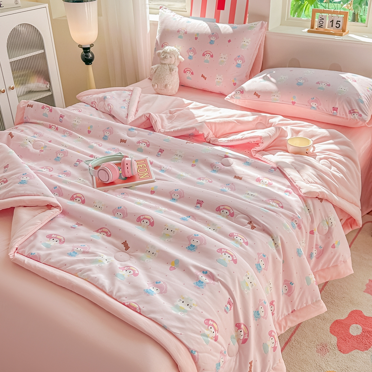 91家纺网 家纺一手货源 找家纺 颜选 2026新款水洗棉夏被夏凉被空调被四件套 空调被少女萌宠