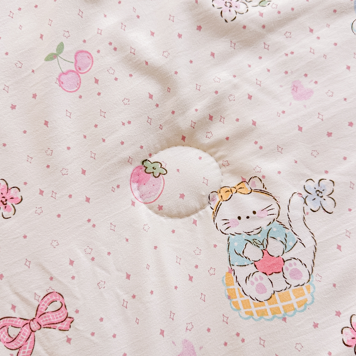 91家纺网 家纺一手货源 找家纺 颜选 2026新款水洗棉夏被夏凉被空调被四件套 空调被甜心猫