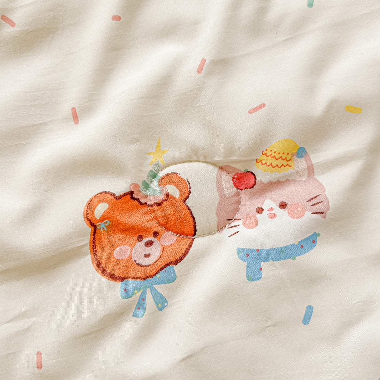 91家纺网 家纺一手货源 找家纺 颜选 2026新款水洗棉夏被夏凉被空调被四件套 空调被萌熊结趣