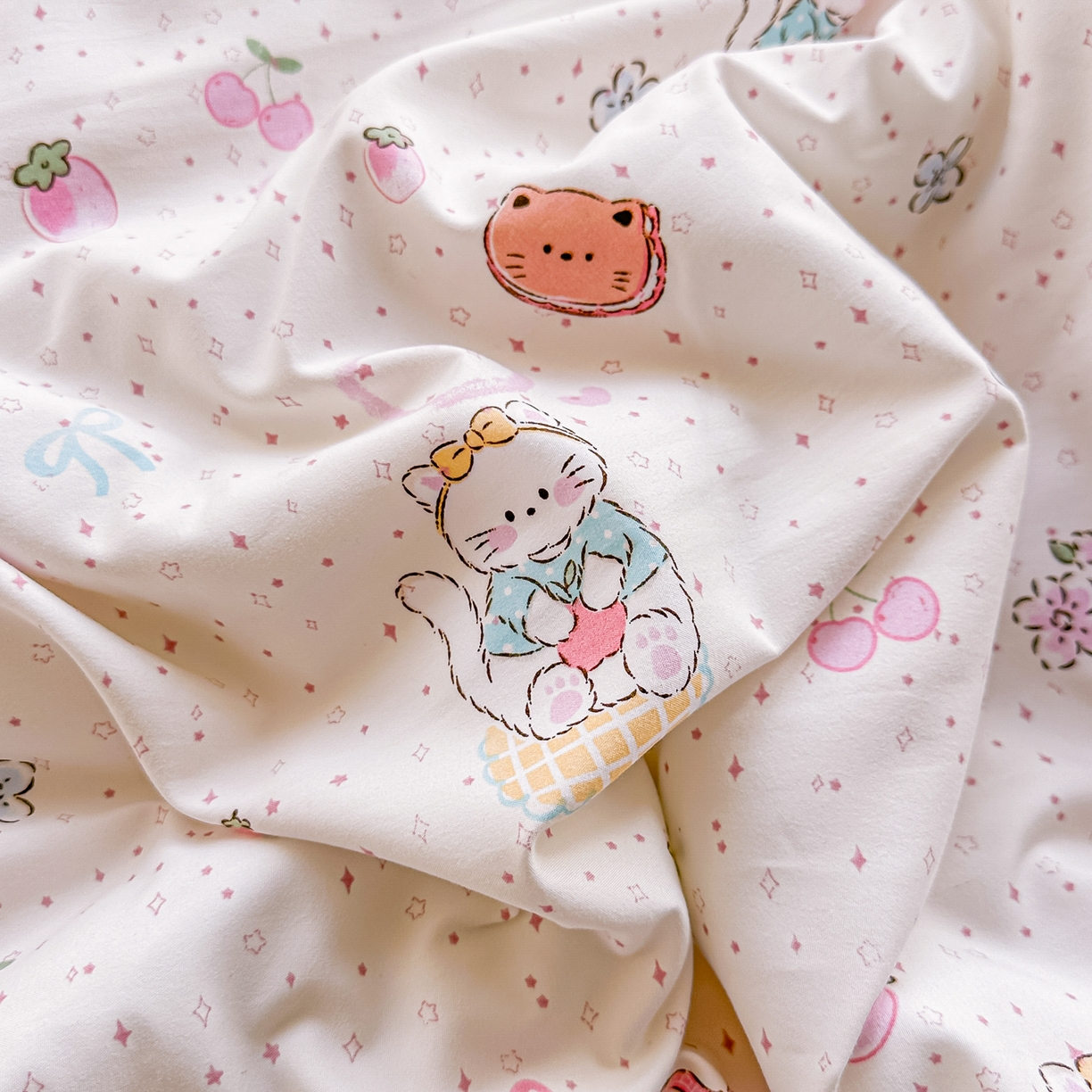 91家纺网 家纺一手货源 找家纺 颜选 2026新款水洗棉夏被夏凉被空调被四件套 空调被甜心猫