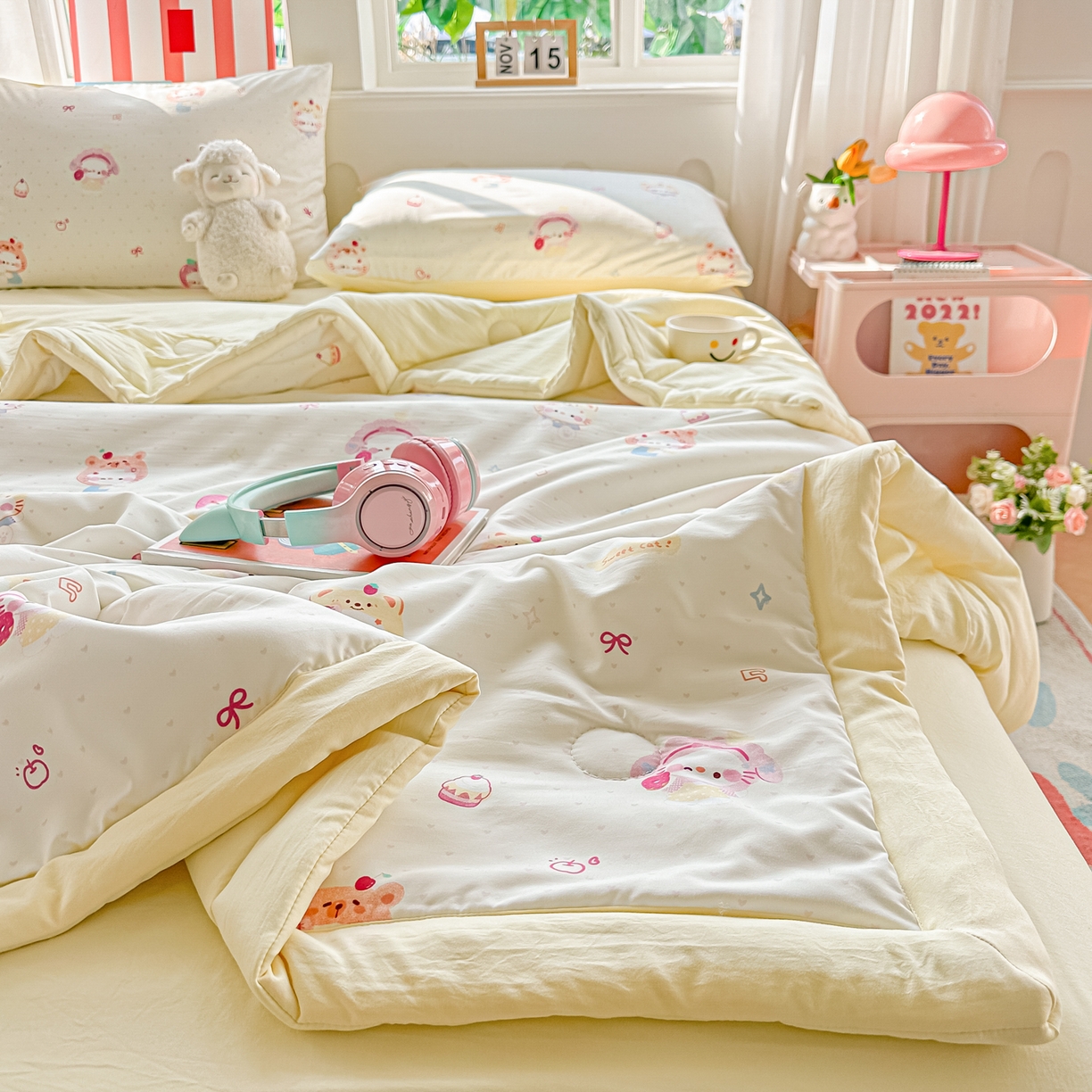 91家纺网 家纺一手货源 找家纺 颜选 2026新款水洗棉夏被夏凉被空调被四件套 空调被幸运猫