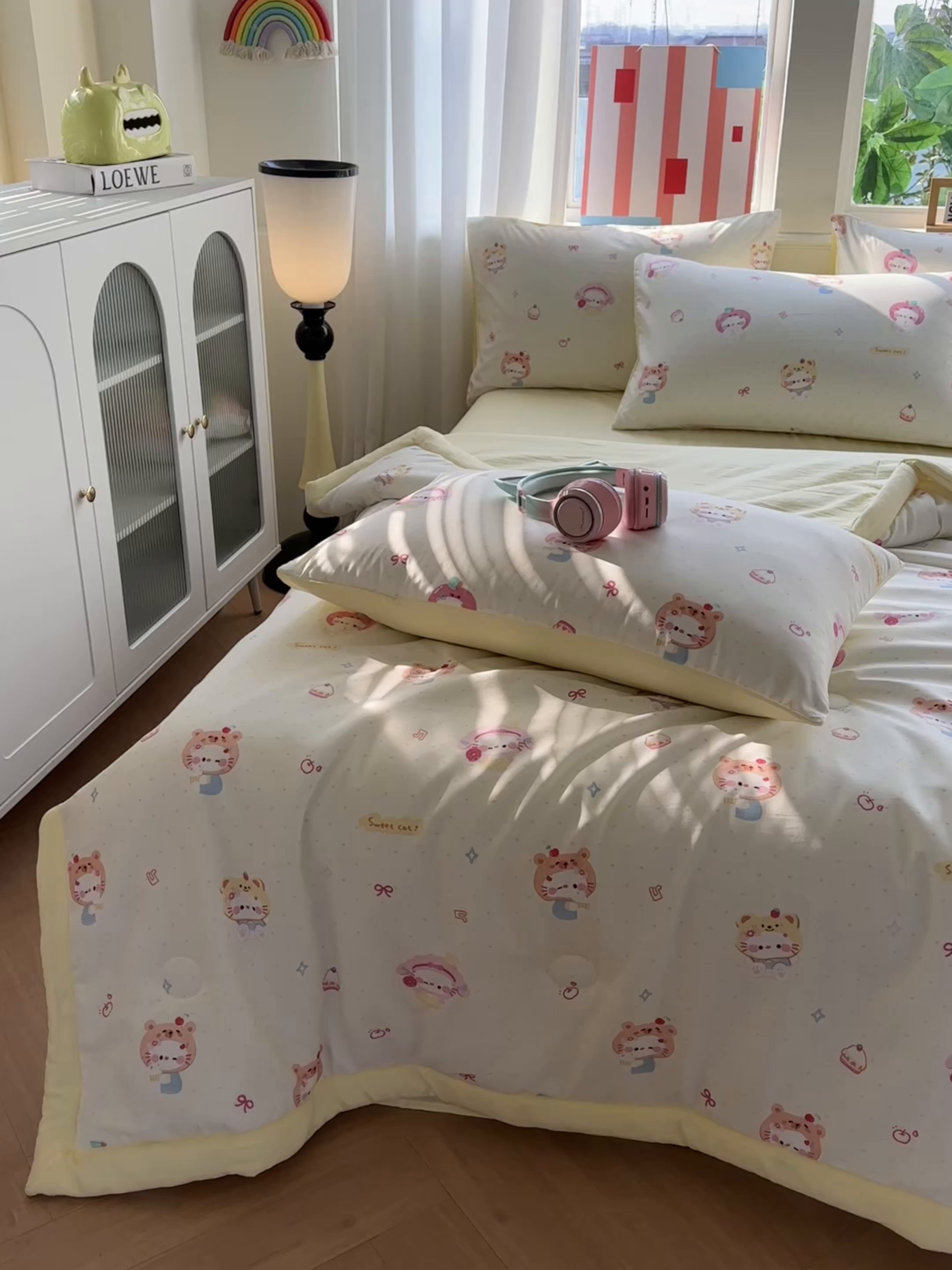 91家纺网 家纺一手货源 找家纺 颜选 2026新款水洗棉夏被夏凉被空调被四件套 空调被幸运猫