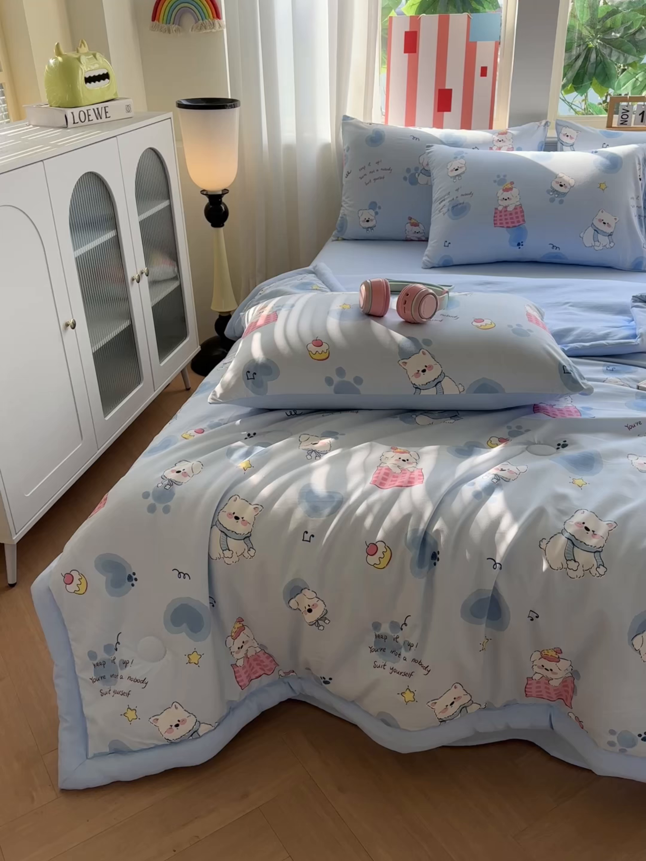 91家纺网 家纺一手货源 找家纺 颜选 2026新款水洗棉夏被夏凉被空调被四件套 空调被汪星人