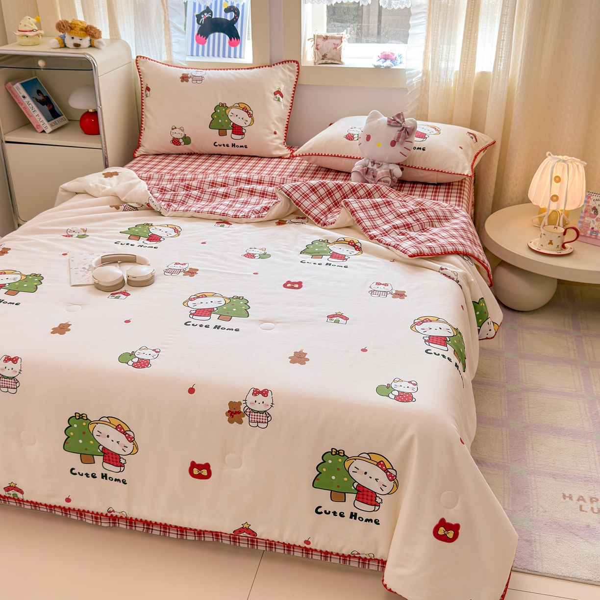 91家纺网 家纺一手货源 找家纺 简宜家居（朝初家纺） 2026新款全棉花卉卡通系列贝壳边夏被四件套 红莓树屋