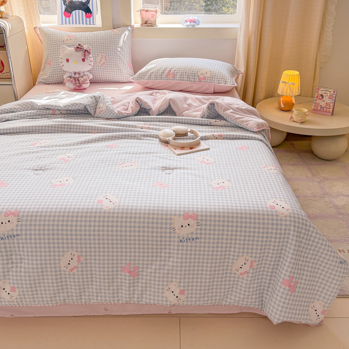 简宜家居（朝初家纺） 2026新款全棉花卉卡通系列贝壳边夏被四件套 蓝格日记