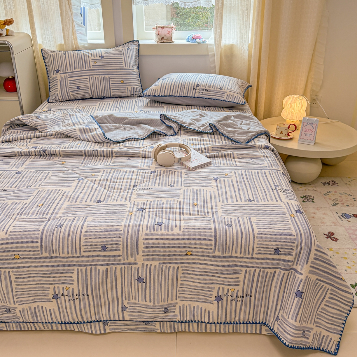 简宜家居（朝初家纺） 2026新款全棉花卉卡通系列贝壳边夏被四件套 星落灰条