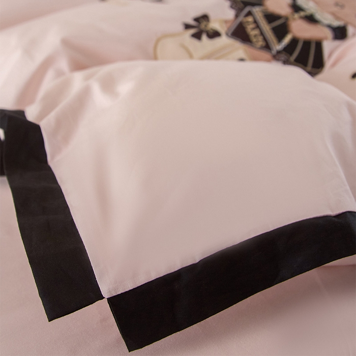 91家纺网 家纺一手货源 找家纺 （总）金绣美居 2026新款全棉纯棉卡通贴布绣小香风拼角KT猫四件套凯蒂