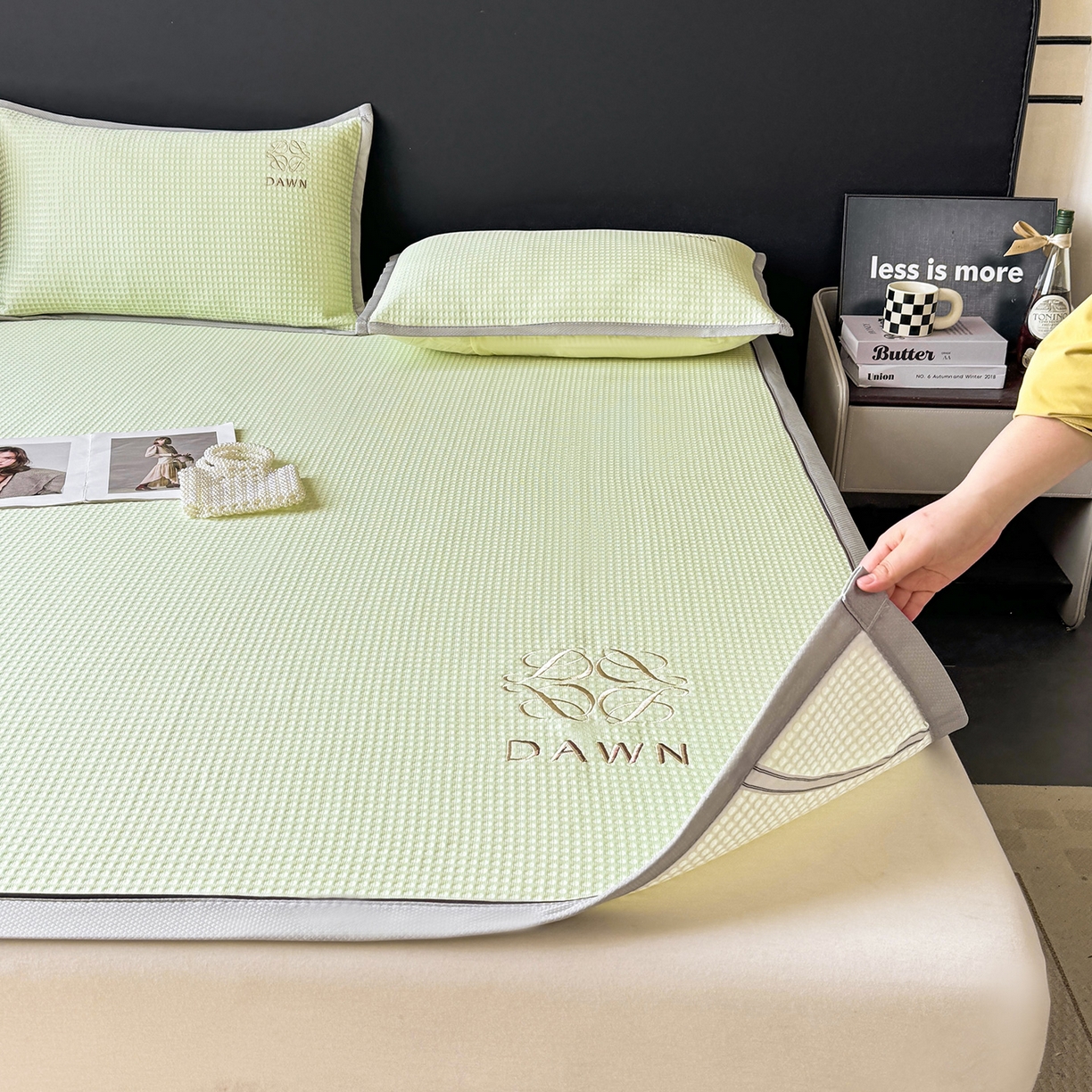 91家纺网 家纺一手货源 找家纺 眠势力 2026新款冰豆豆凉席刺绣款凉席子冰感豆豆床单软凉席三件套可机洗 雅致-绿