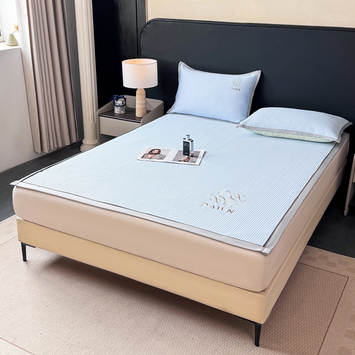 91家纺网 家纺一手货源 找家纺 眠势力 2026新款冰豆豆凉席刺绣款凉席子冰感豆豆床单软凉席三件套可机洗 雅致-兰