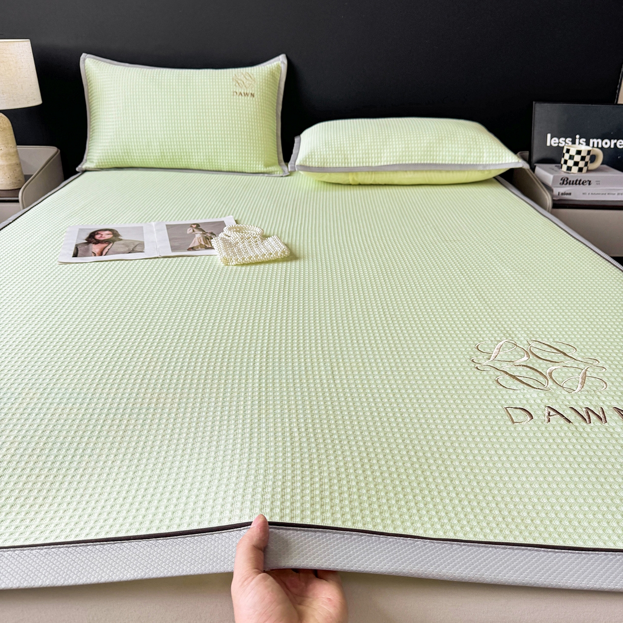 91家纺网 家纺一手货源 找家纺 眠势力 2026新款冰豆豆凉席刺绣款凉席子冰感豆豆床单软凉席三件套可机洗 雅致-绿