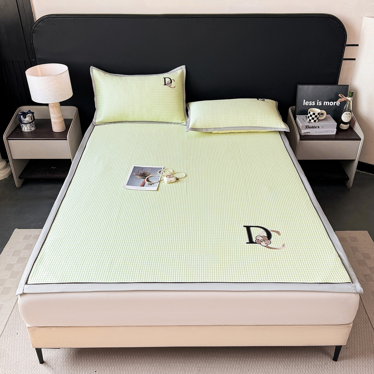 91家纺网 家纺一手货源 找家纺 眠势力 2026新款冰豆豆凉席刺绣款凉席子冰感豆豆床单软凉席三件套可机洗 山茶DC-绿