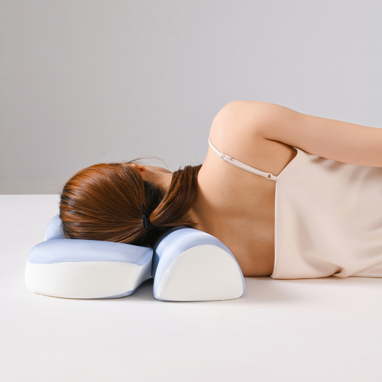 91家纺网 家纺一手货源 找家纺 （总）圣楚家纺 2026新款零压助眠深睡牵引枕二合一组合款记忆棉枕枕头枕芯