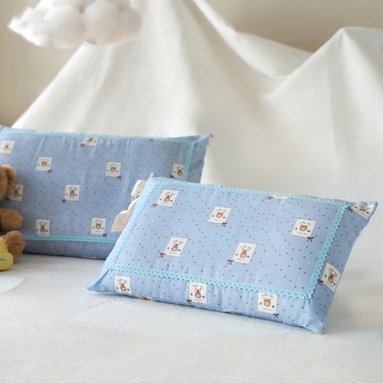 珍贝家纺 2026新款全棉双层纱刺绣花边学生儿童枕枕头枕芯 蓝小熊