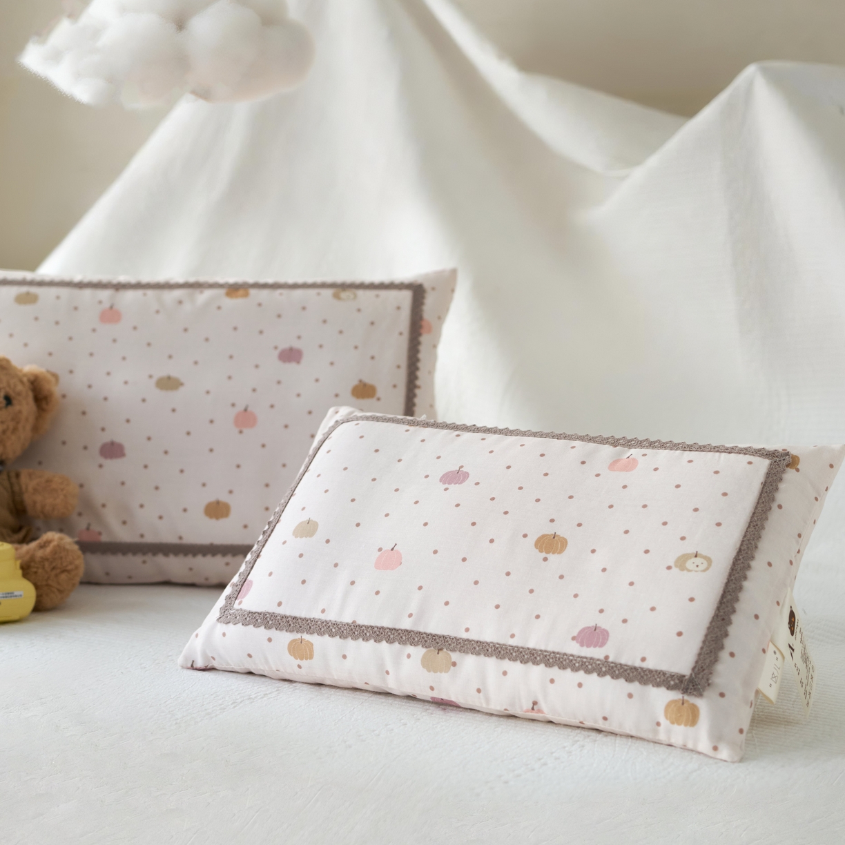 珍贝家纺 2026新款全棉双层纱刺绣花边学生儿童枕枕头枕芯 小南瓜