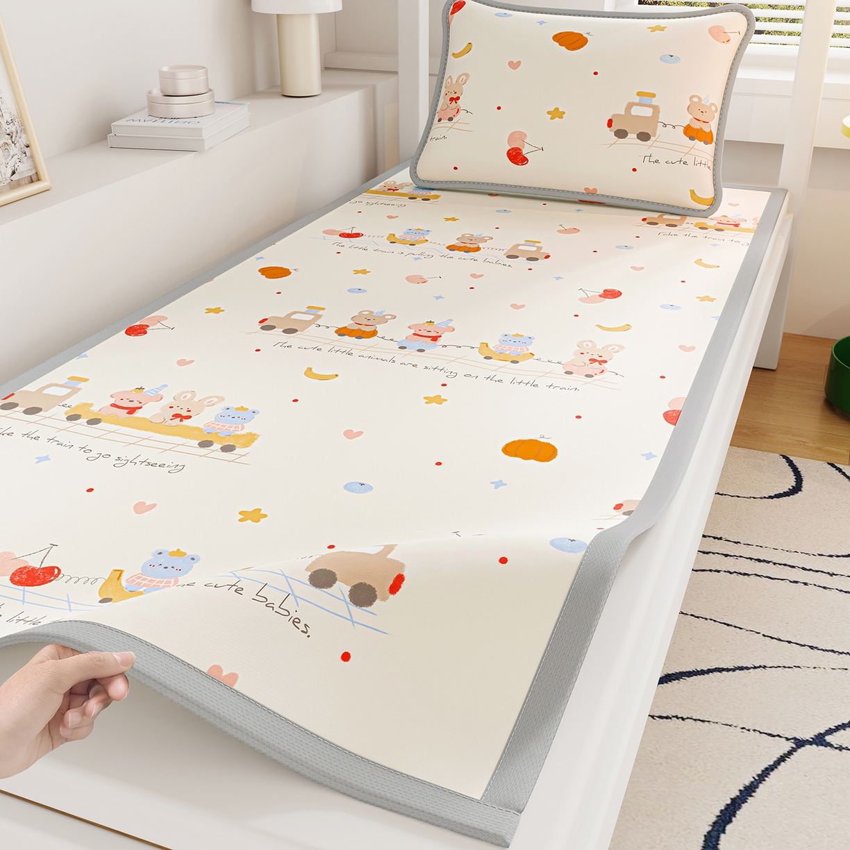 91家纺网 家纺一手货源 找家纺 奇丝雅 2026A类数码印花大版卡通冰丝凉席家用双人冰丝席可机洗单人学生宿舍夏天空调软席 萌宝小火车【三明治网底】