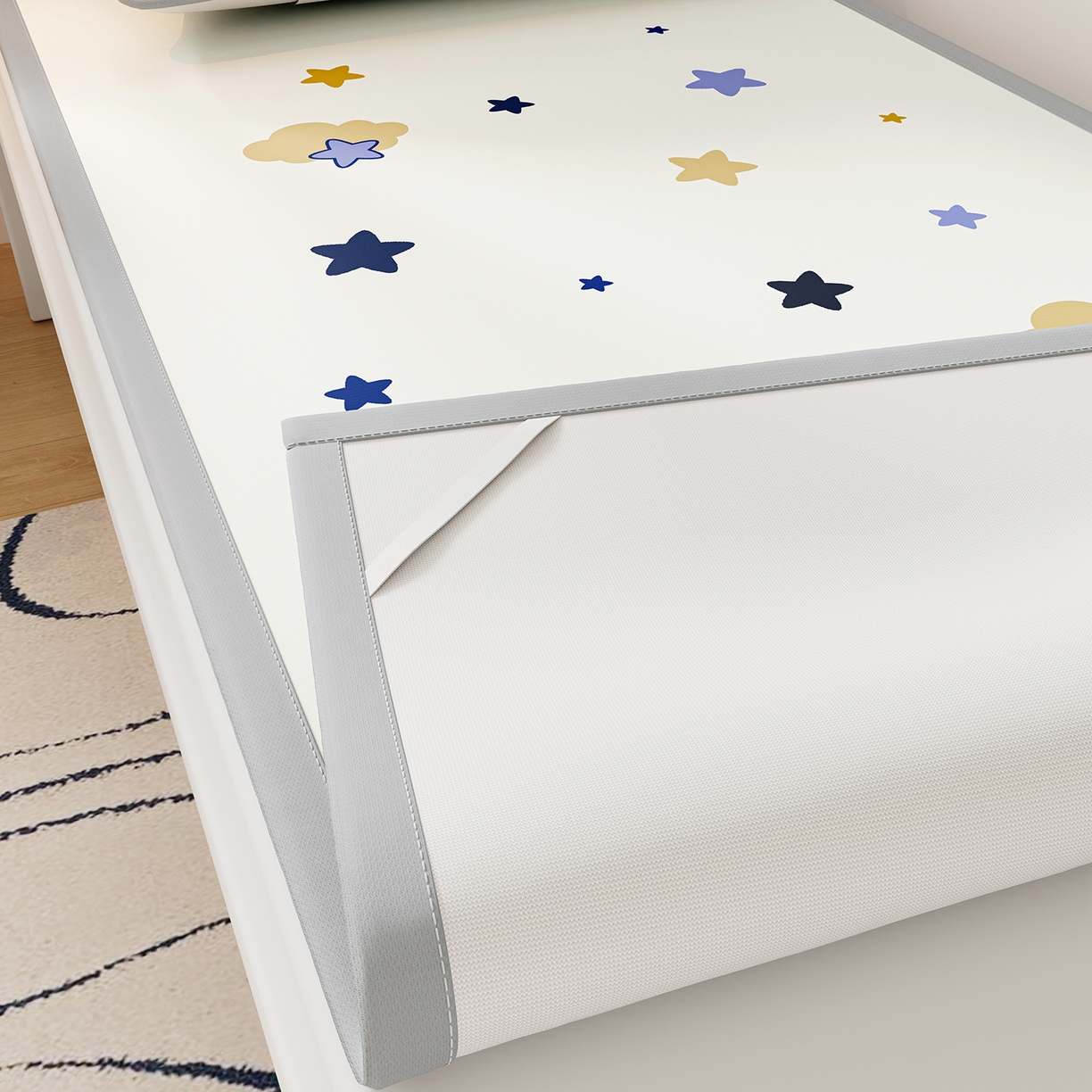 91家纺网 家纺一手货源 找家纺 奇丝雅 2026A类数码印花大版卡通冰丝凉席家用双人冰丝席可机洗单人学生宿舍夏天空调软席 满天星辰【三明治网底】