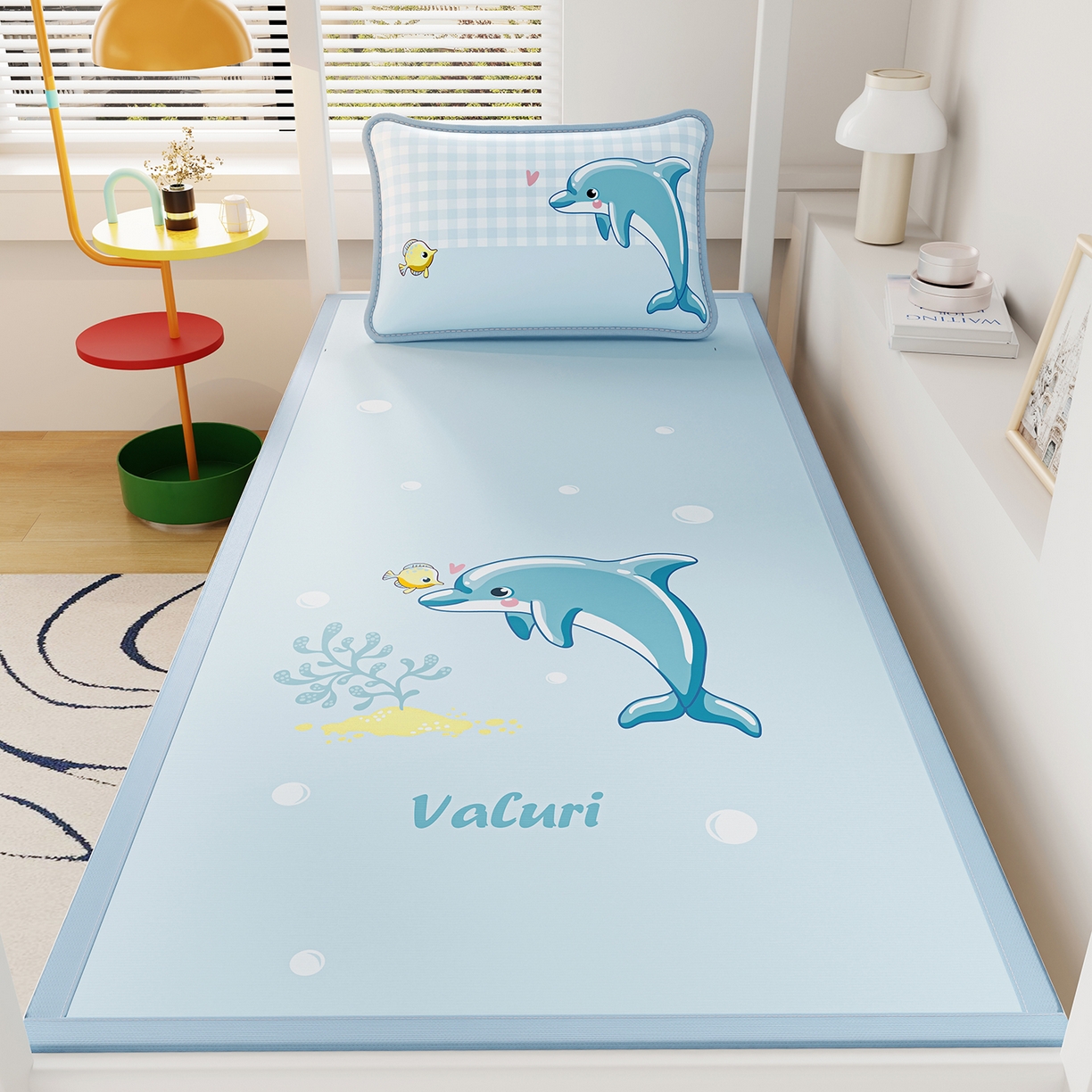 91家纺网 家纺一手货源 找家纺 奇丝雅 2026A类数码印花大版卡通冰丝凉席家用双人冰丝席可机洗单人学生宿舍夏天空调软席 海豚奇遇【三明治网底】